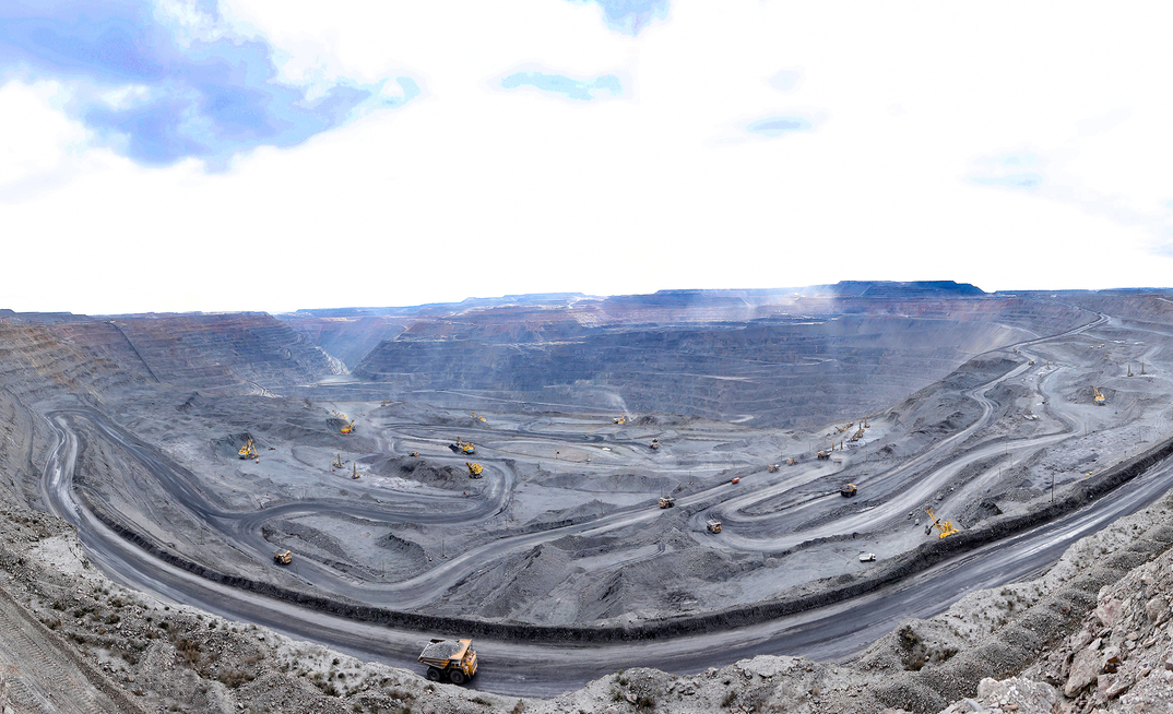 More than 50 million tons of ore are mined from the mine annually.