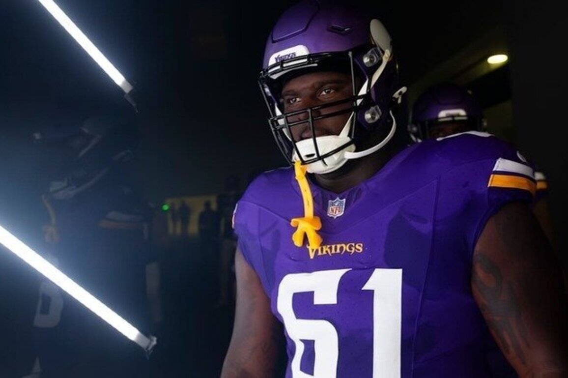 Jalen Redmond Finding His Fit on Vikings Interior Defensive Line