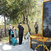 J-K: Rajput Regiment veterans, serving soldiers honour 1971 war heroes