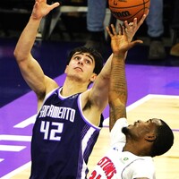 (SP)U.S.-SACRAMENTO-BASKETBALL-NBA-KINGS VS PISTONS