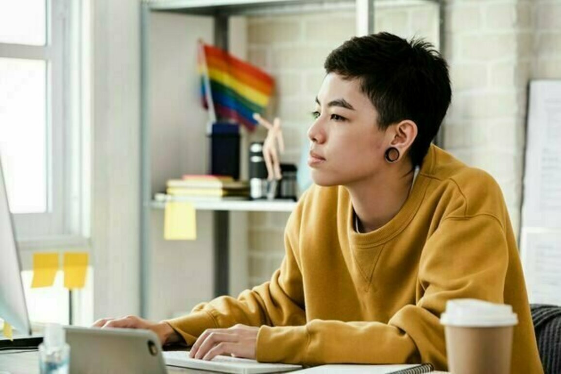 Trans and non-binary New Zealanders earn less and are more likely to be unemployed - new study