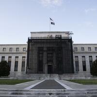 U.S. Fed keeps interest rates unchanged at 4.25-4.5 pct amid inflation concerns