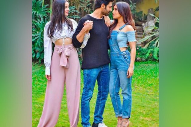 Ananya Panday announces 'Pati Patni Aur Woh' first schedule wrap