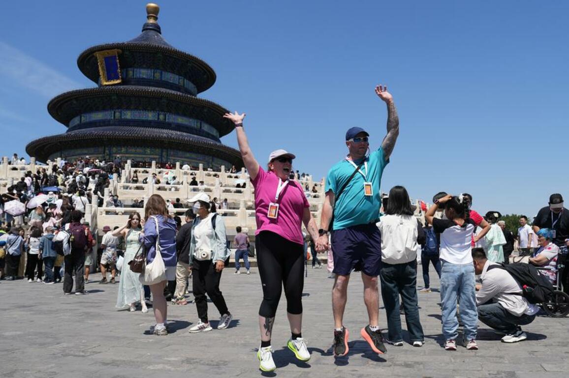 Numbers of inbound foreign tourists in Beijing, Shanghai pick up to pre-pandemic levels
