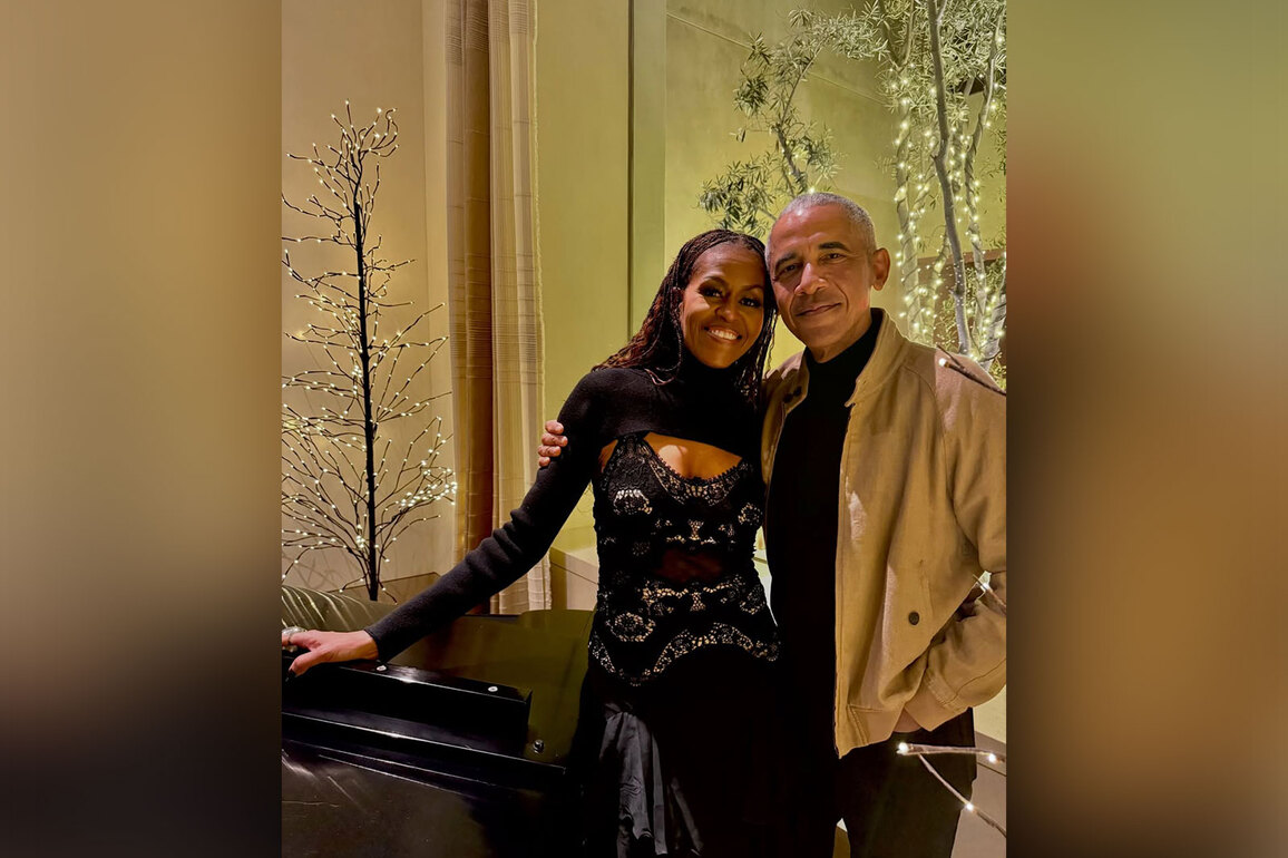 "Wishes for a blessed holiday...": Michelle, Barack Obama shares heartfelt Christmas message