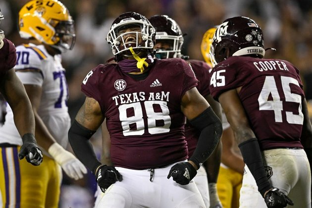 Top 25 roundup: Texas AM slams CFP door on No. 5 LSU