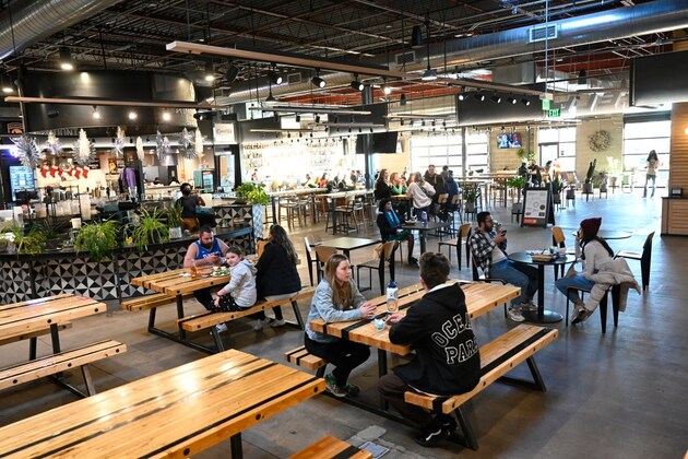 Edgewater City Council approves tip credit increase for restaurants