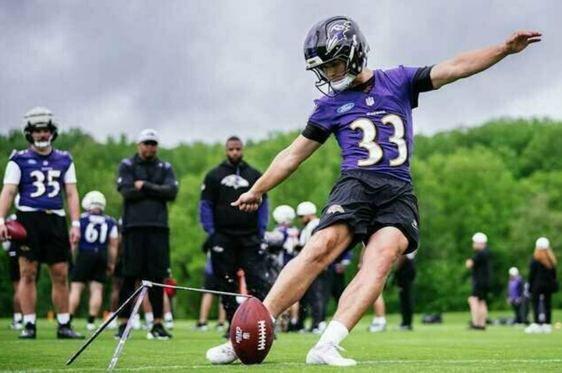 Tyler Loop Finds His Rhythm at Rookie Minicamp
