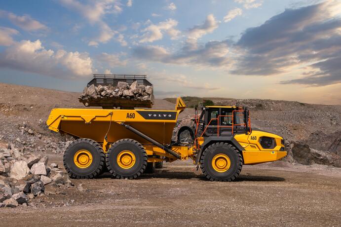 Novo caminhão articulado da Volvo