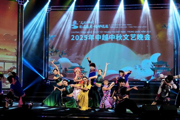 Mid-Autumn Festival gala mirrors people-to-people exchanges between China, Vietnam