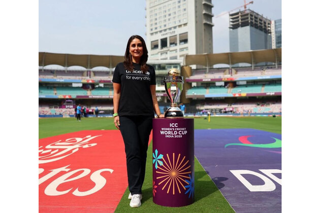 Kareena Kapoor, Mithali Raj lead 'Trophy Walkout' at India vs Australia semis