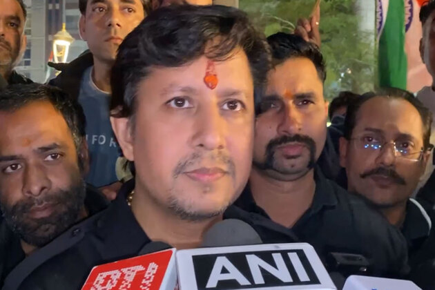 Protest erupts in Indore over killings of Hindus in Bangladesh