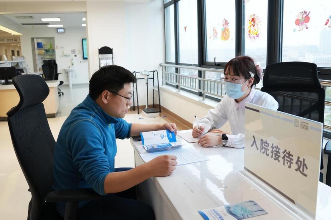 InPics | China's hospitals pilots companion-free care services
