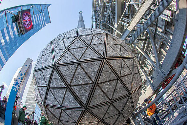 Times Square’s crystal ball to go up on New Year’s Eve and July 3