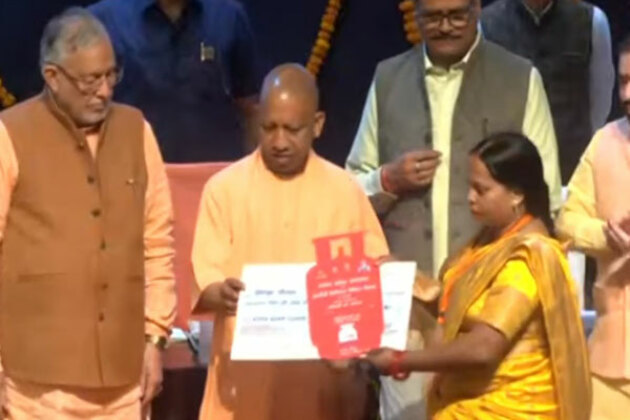 Uttar Pradesh CM Yogi Adityanath distributes Rs1,890 Crore gas subsidy under Ujjwala Yojana