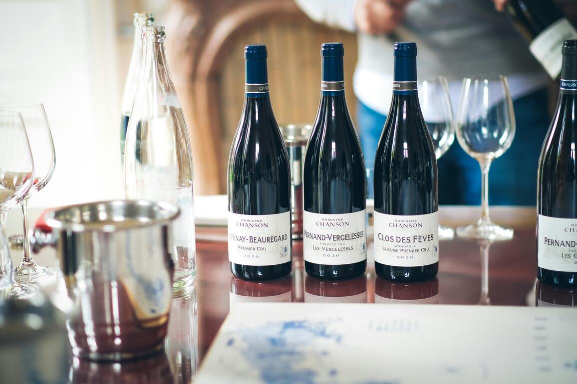 French wine faces 200% tariff threat as Trump pressures Macron