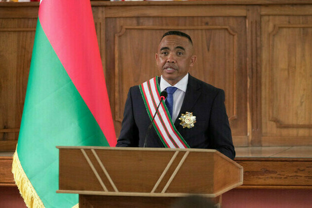 Madagascar coup leader sworn in as president
