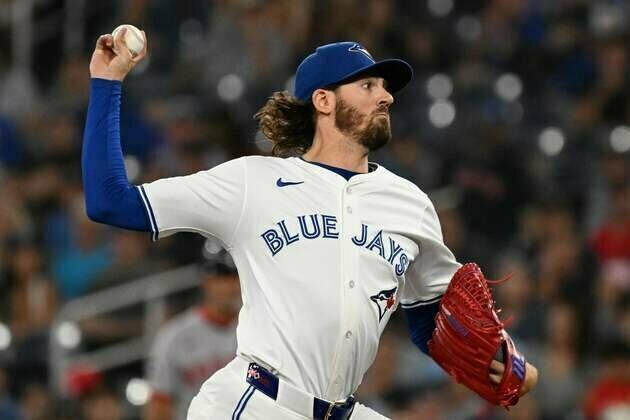 Blue Jays can secure AL East crown with win over Rays