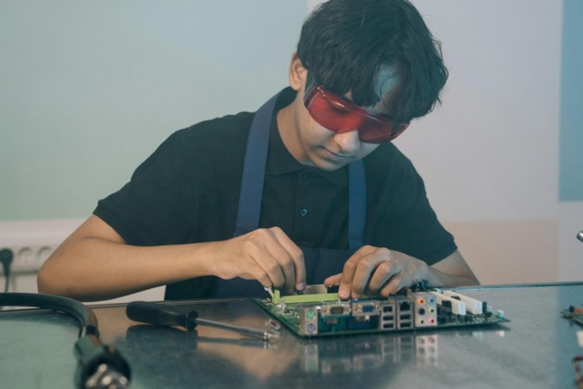 Taiwan battles chip labor shortage with camps, foreign programs
