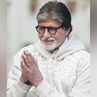 "Sarkar ko bolo bhai": Amitabh Bachchan gives a befitting response to troll over his cybercrime caller tune