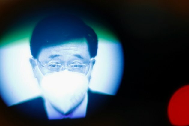 Hong Kong Eases COVID Quarantine Rules for Incoming Travelers