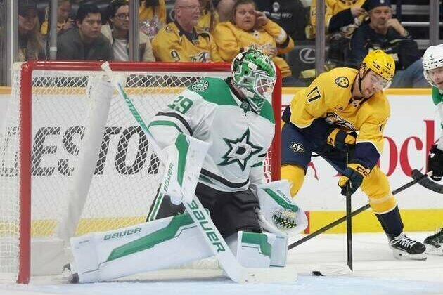 Adam Erne, Sam Steel score 47 seconds apart as Stars edge Predators