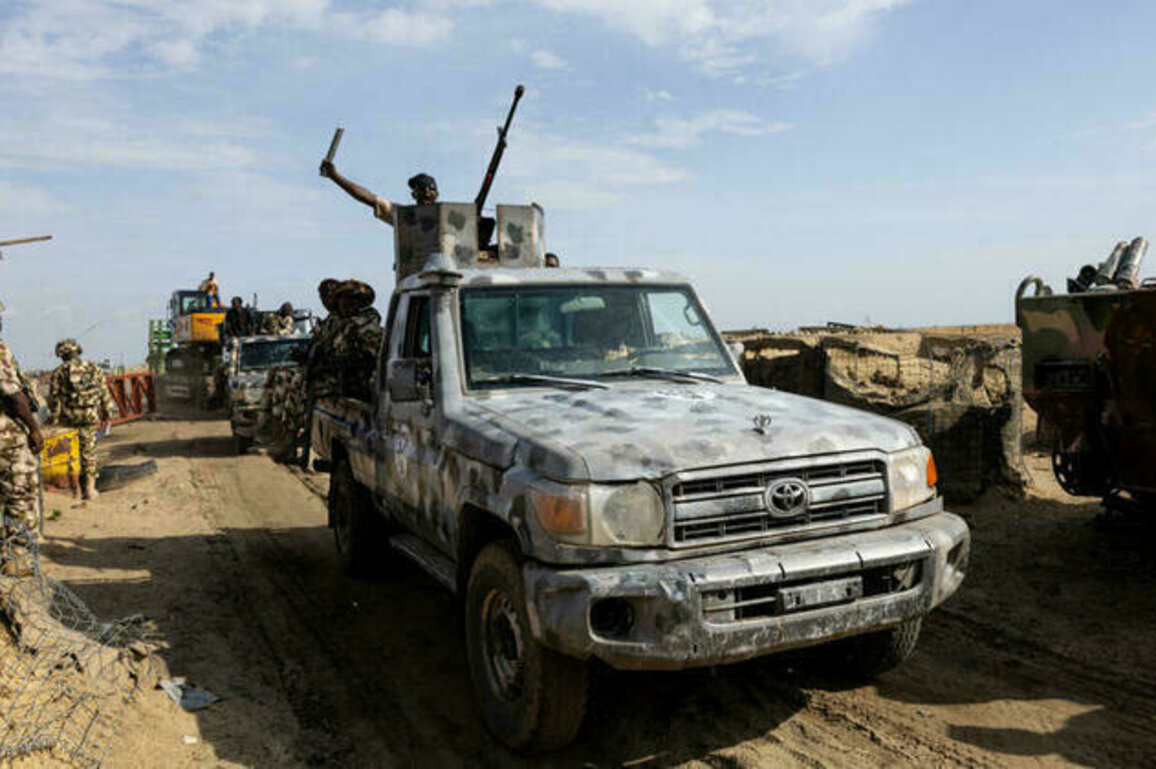 Jihadists kill scores in attack on town in northeast Nigeria