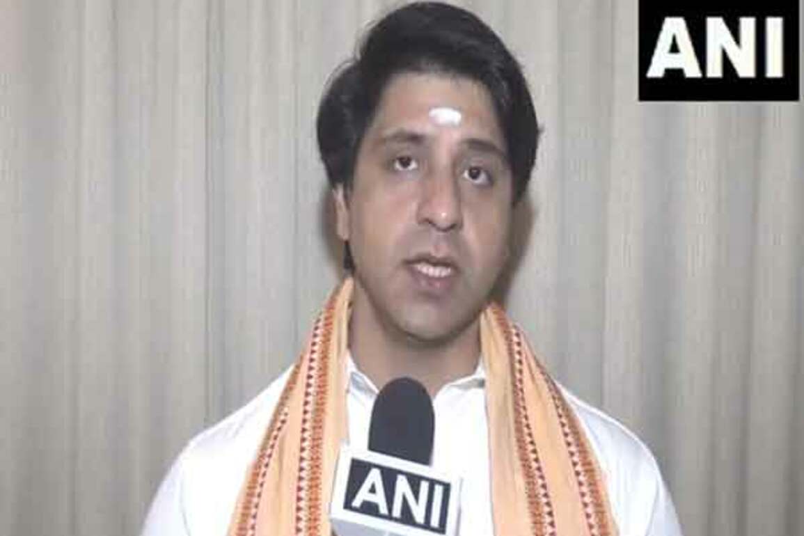 TMC now become 'too much confusion, too much chaos': BJP's Shehzad Poonawalla amid reports of internal rifts in Bengal's ruling party