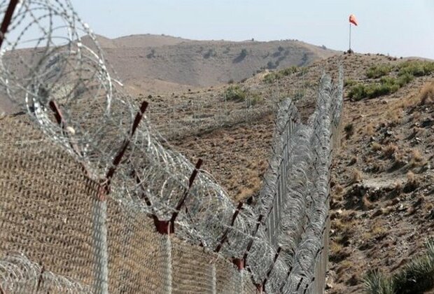 Pak-Afghan border at Chaman opens after week-long closure