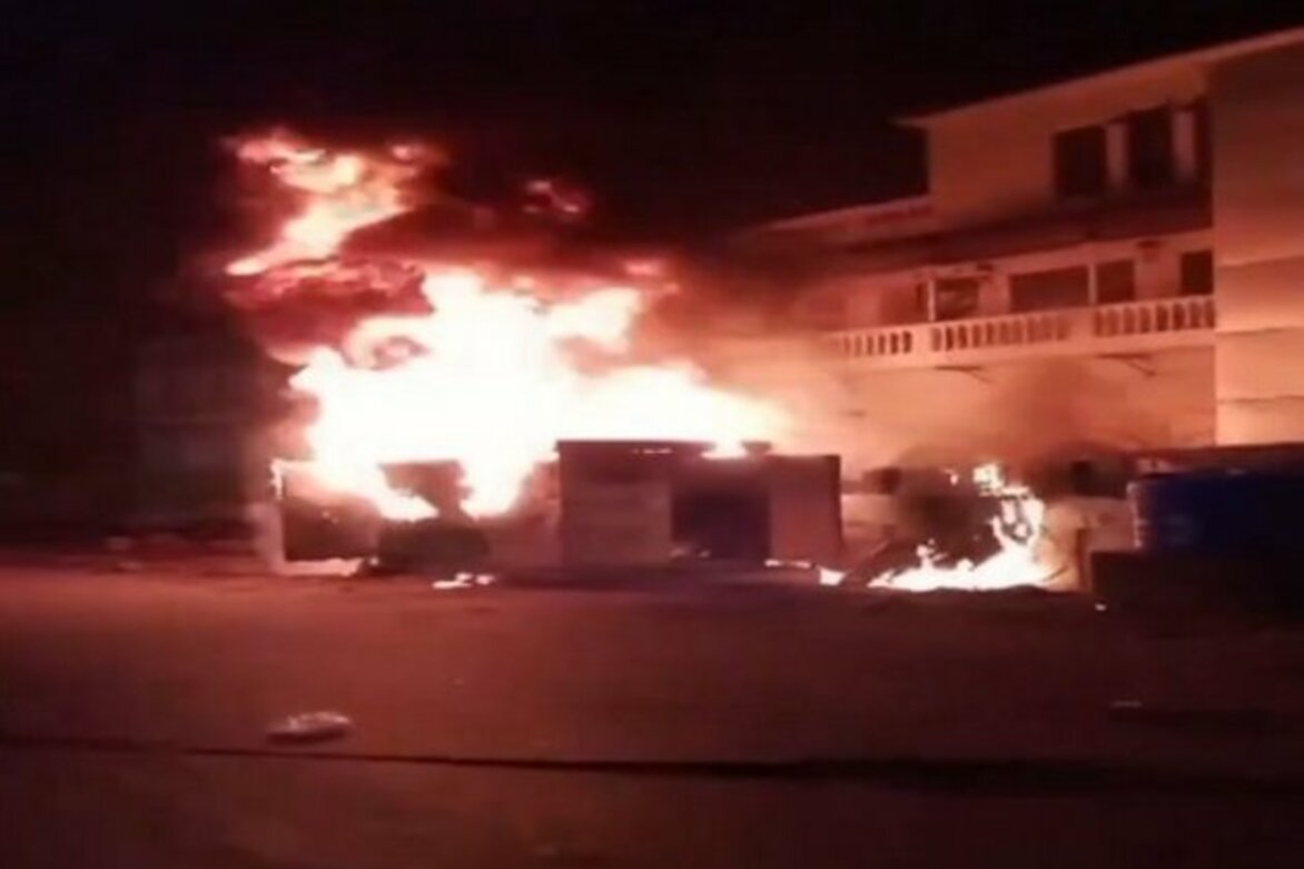 UP: Fire breaks out in transformer in Lucknow, no casualties