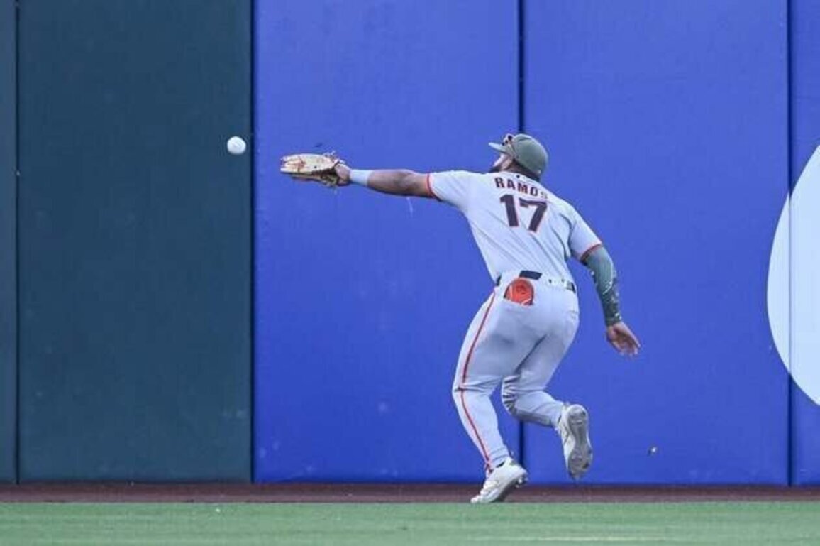 Giants place OF Heliot Ramos (quad) on 10-day IL