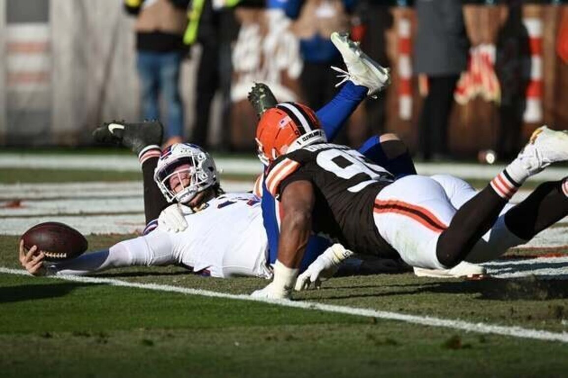 Foot surgery possible for Bills QB Josh Allen