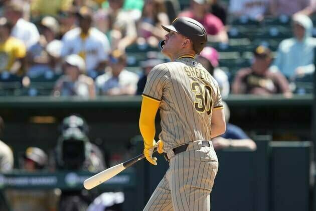 Xander Bogaerts' big day helps Padres edge Athletics