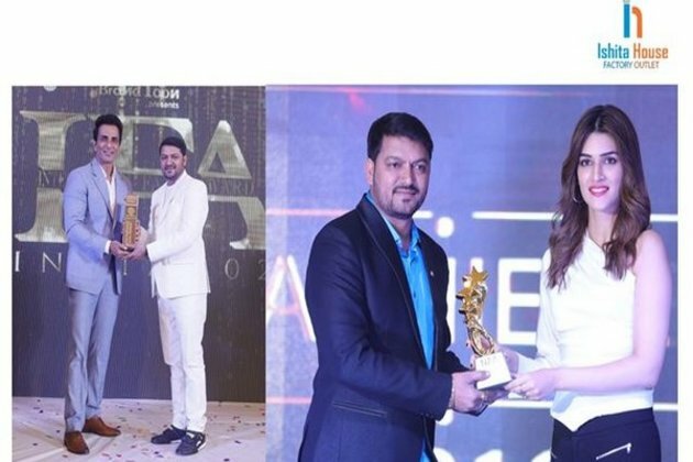 Ishita House gets felicitated by Sonu Sood during International Fame Awards 2021