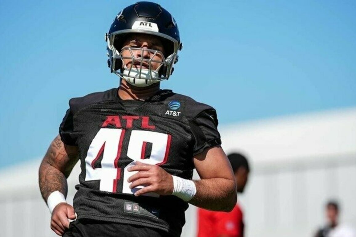 Bralen Trice returns to Falcons training camp 'like nothing happened'