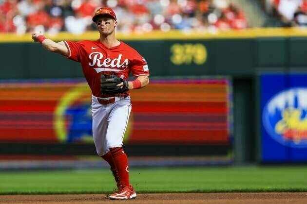 Matt McLain helps Reds rally past Giants for 1st win of season