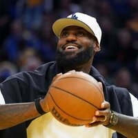 Lakers say LeBron James has sciatica, out for start of season