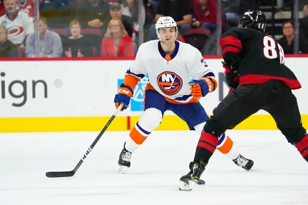 Hurricanes hope to snap 3-game skid as Isles visit