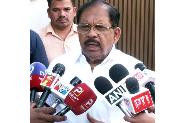 G Parameshwara responds to criticism of "Pragathiyatta Karnataka" convention, clarifies district proposal