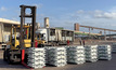 Alumínio produzido pela Alcoa que volta a ser exportado pelo Porto de Itaqui, no MA/Divulglação