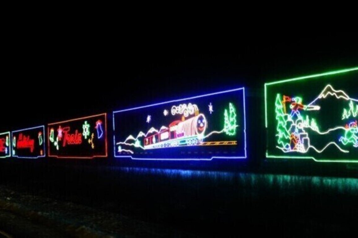 Photo Story: 2025 Canadian Pacific Holiday Train rolls through Fort McCoy