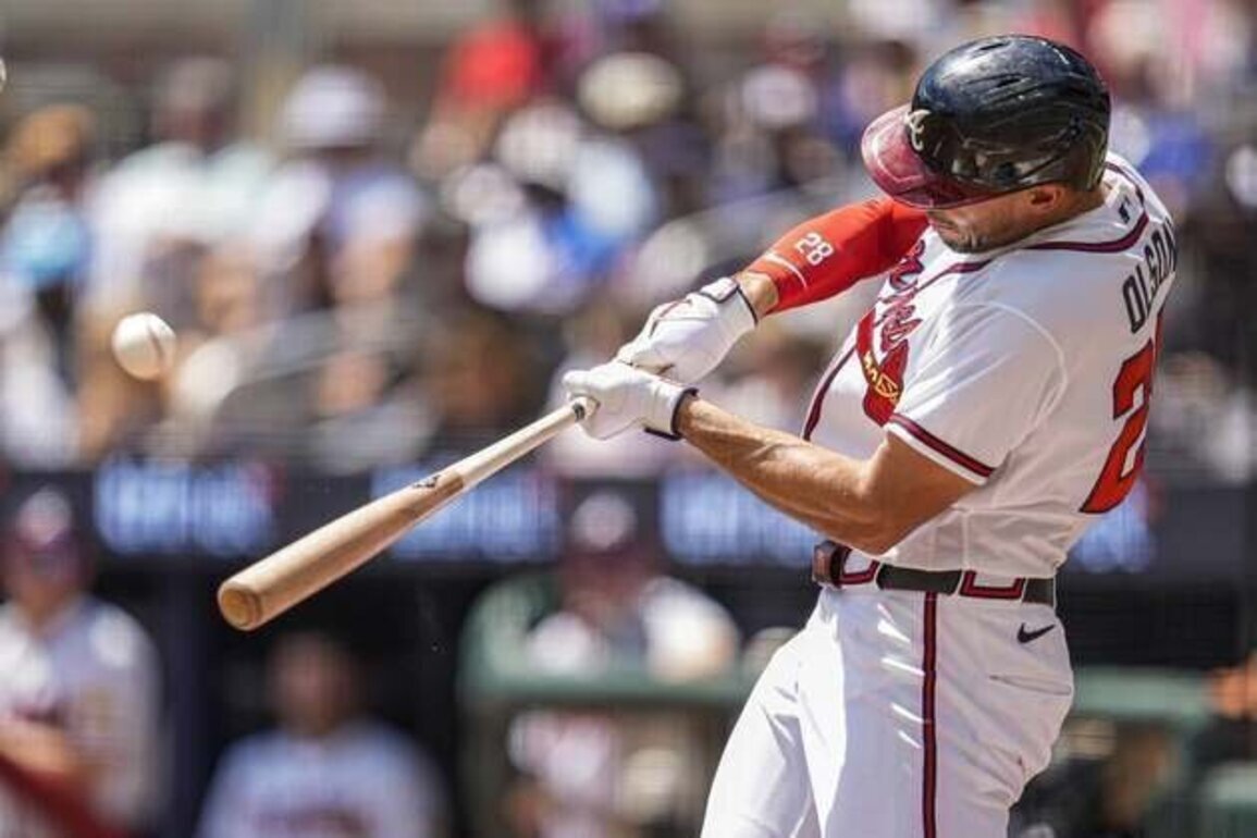 Chris Sale notches 150th win as Braves take rubber match from Phillies