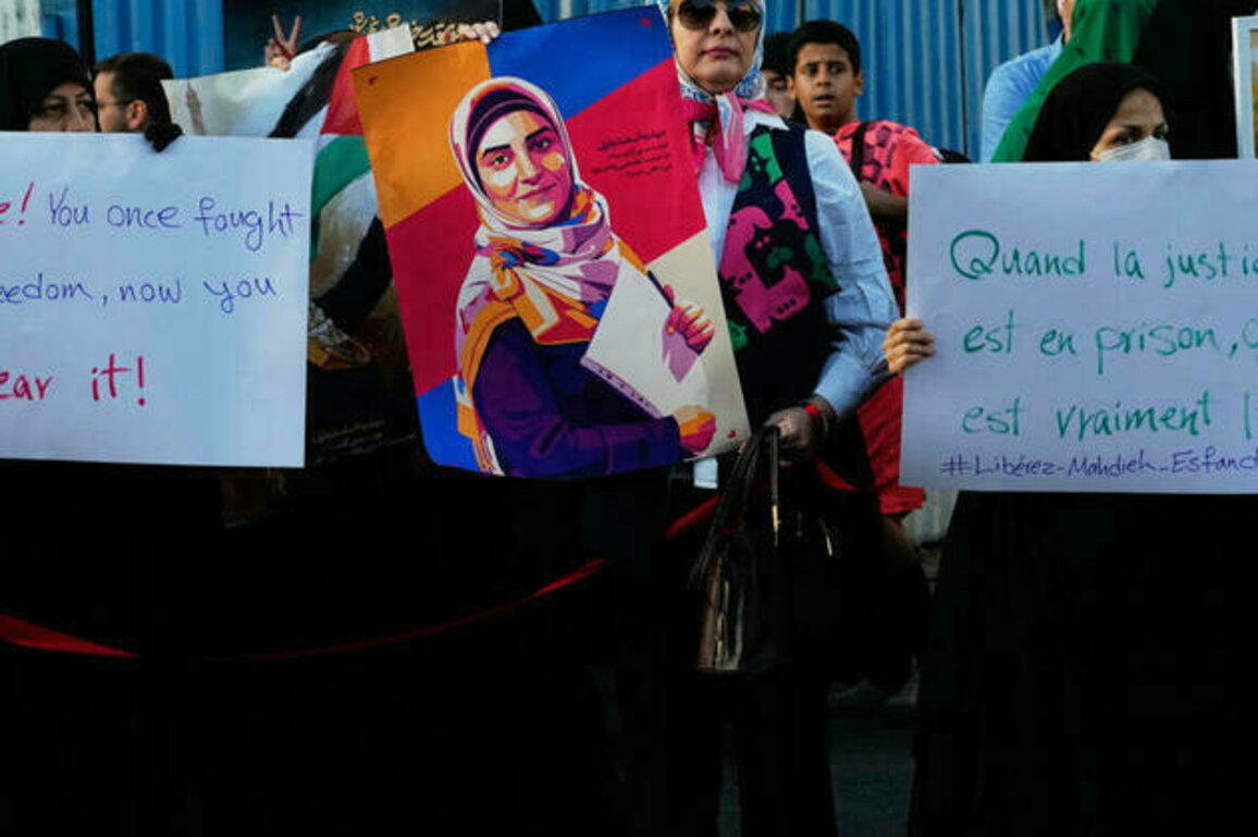 Iranian woman accused of promoting terrorism freed in France