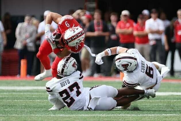 No. 17 Texas Tech loses QB, but handles No. 16 Utah
