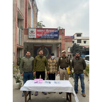Delhi Police solve two robbery cases; two detained, including Juvenile