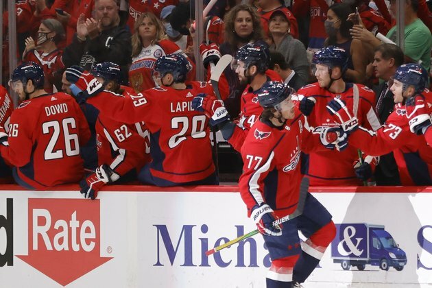 Alex Ovechkin moves to 5th in all-time goals as Caps top Rangers