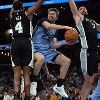 NBA roundup: Grizzlies rally, nip Spurs on late block