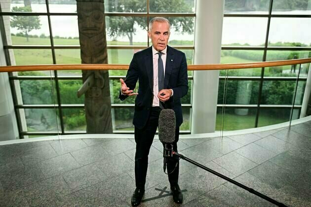 Elbows down? Why Mark Carney seems to keep caving to Donald Trump