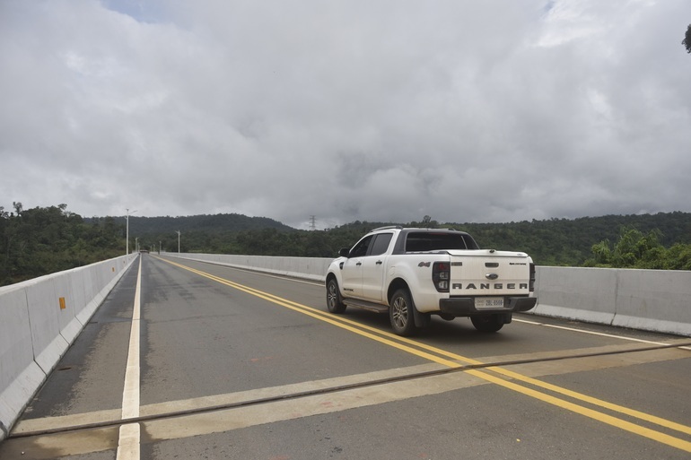 CAMBODIA-PURSAT-CHINESE-BUILT BRIDGE