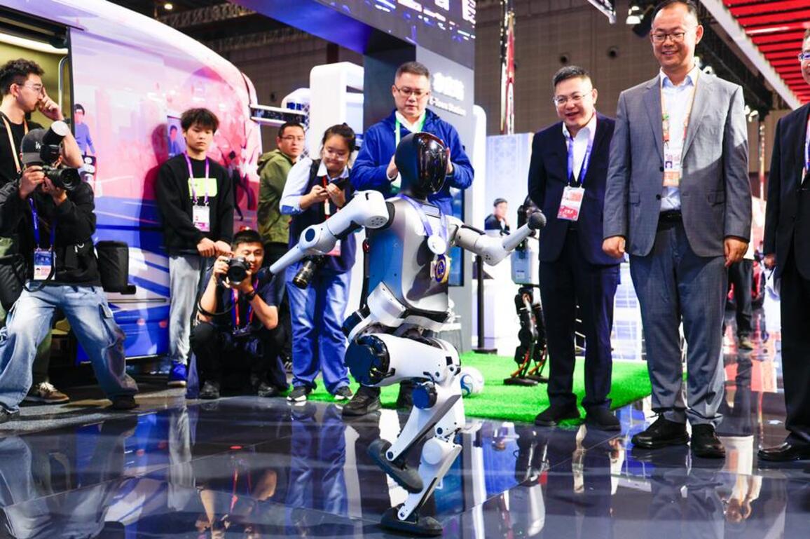 InPics | China Pavilion draws attention at 8th CIIE